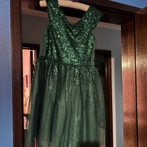Girls dress